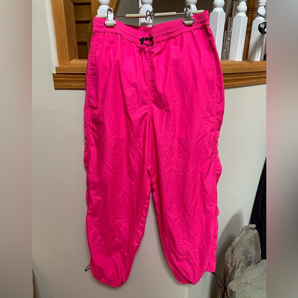 TNA Size L Pink Parachute Pants never worn